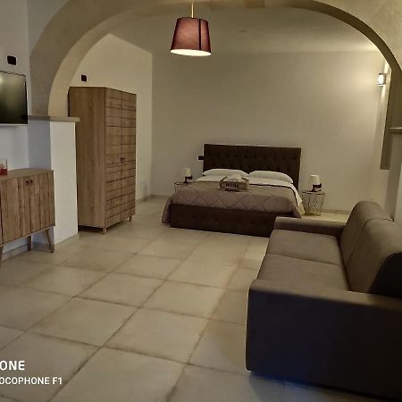 Appartamento Suite Santa Teresa Taranto Exterior foto