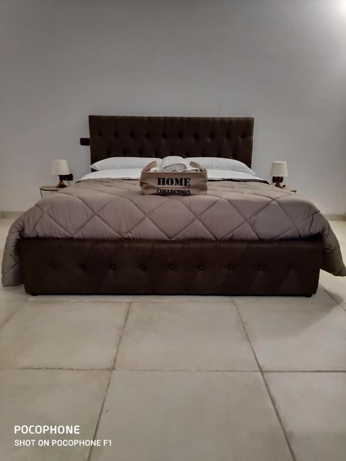 Appartamento Suite Santa Teresa Taranto Exterior foto